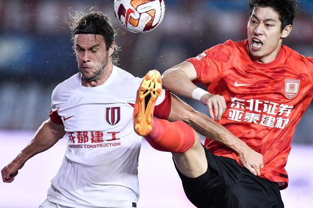 华体会体育-理查德告别蓉城：还没看熊猫 总有一天会回到成都