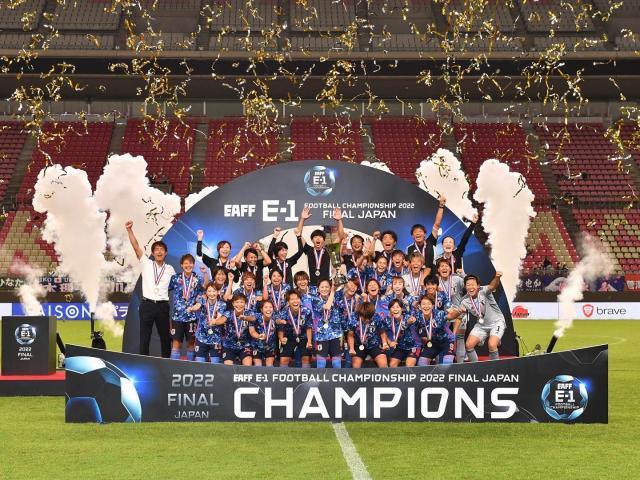 HuaTiHui-伦敦大球场的小姐姐:亚洲女足第一边卫征服英超