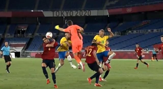 1628338379115031393.jpg 35425432.jpg